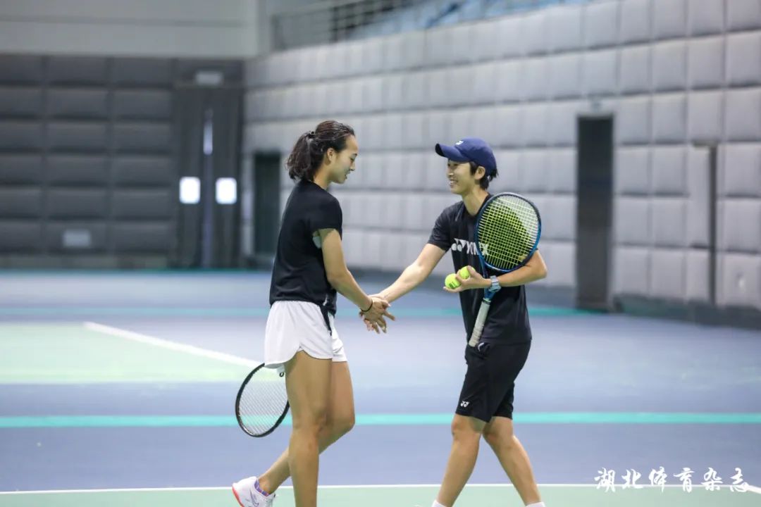 两位数领先 两位数领先