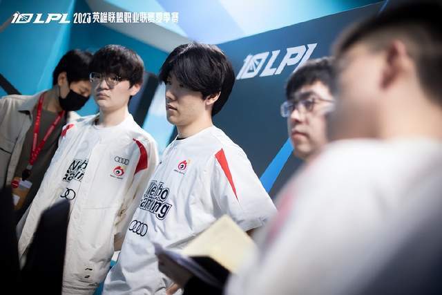 先确认下 先确认下